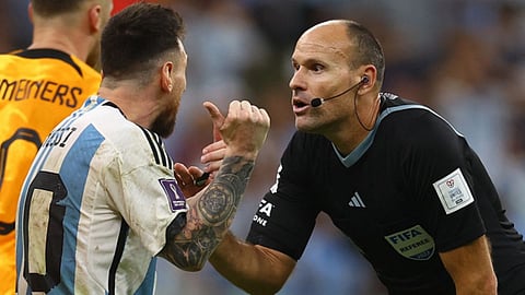 Lionel Messi Antonio Mateu Lahoz 