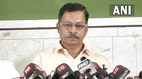 Vikas Walkar1