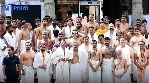 Indian cricket team visits famed Padmanabhaswamy temple in Trivandrum