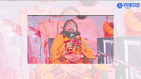 Jalgaon: Hindubhushan Shyam Maharaj while guiding the Banjara Samaj Kumbh held at Godri in Jamner Taluka