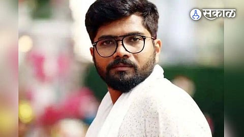 Hemant dhome deletes tweet about shahrukh khan pathaan after threat by a tweeter user