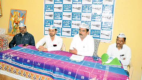 State president Bipin Patil speaking at a press conference on Sunday about the central government's decision to ban futures on agricultural commodities on behalf of the Aam Aadmi Farmers' Association.