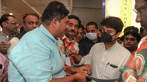 Jyotiraditya Scindia airport of Kavalapur Rescue Action Committee sangli