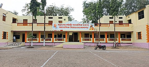 samner village