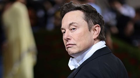 elon musk funny tweet about himself calls twitter worlds largest non profit  