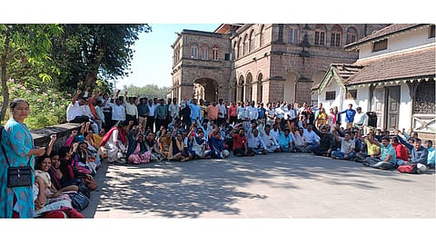 non teaching staff strike