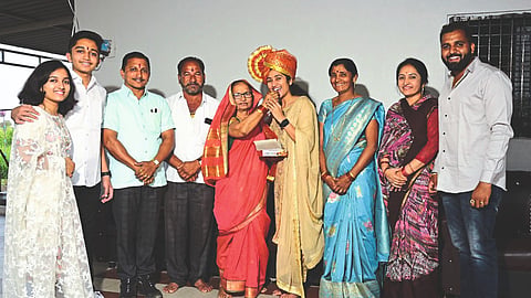 Vatsala Aher, Jayashree Aher, Prafulla Aher, Sunil Aher, Dr. Nutan Aher celebrating the election of Tejaswini Aher as Deputy Collector.