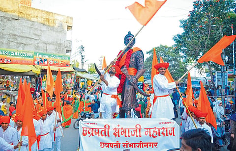 शोभायात्रेत