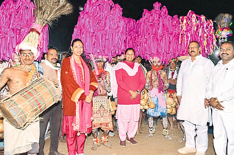 Rajwadi Holi Kathi