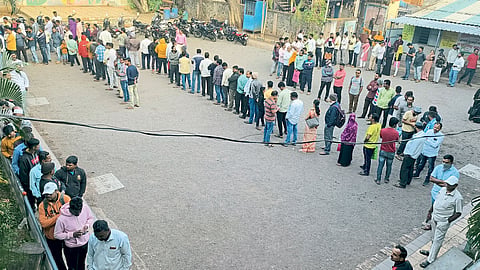 शाळा 