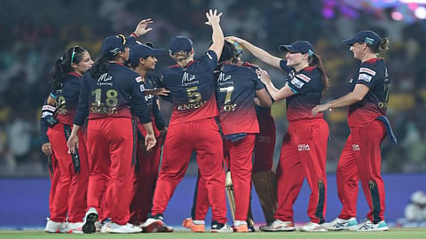 UPW vs RCB WPL 2023 Royal Challengers Bangalore won after 5 losses Beat Warriorz By 5 Wickets Smriti Mandhana cricket news in marathi kgm00
