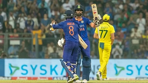 IND vs AUS 1st odi India win by five wickets KL Rahul and Ravindra Jadeja Mohammed Shami and Siraj 