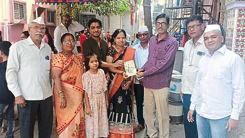 womens day 2023 Honoring  modern Savitri poonam gite who gives new life to her husband nashik news