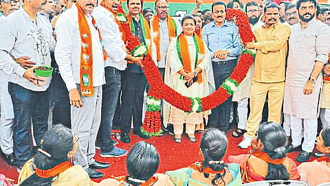 Amrita Pawar who entered the Bharatiya Janata Party on Tuesday in the presence of Deputy Chief Minister Devendra Fadnavis, State President Chandrashekhar Bawankule, Rural Development Minister Girish Mahajan.