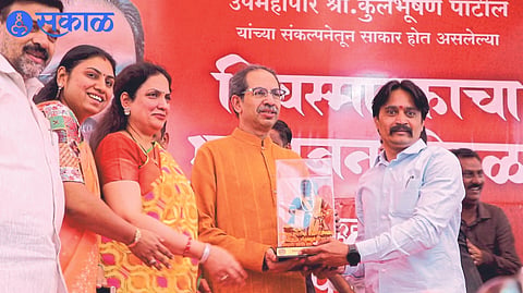 Deputy Mayor Kulbhushan Patil welcoming party chief Uddhav Thackeray on the occasion of Bhumi Pujan ceremony of the proposed Shiv Memorial at Pimprala. Neighboring Mayor Jayashree Mahajan, Rashmi Thackeray etc.
