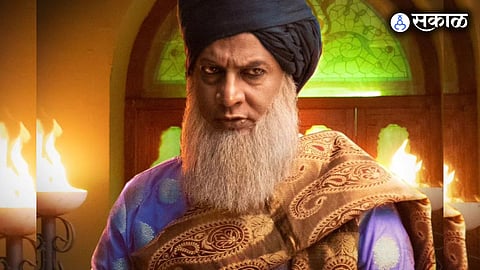 Kiran Mane play hakim chacha role in upcoming ravrambha marathi movie cast om bhutkar release date
