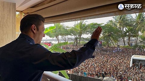 Salman Khan Thanks Fans for Love Showered on Kisi Ka Bhai Kisi Ki Jaan box office collection