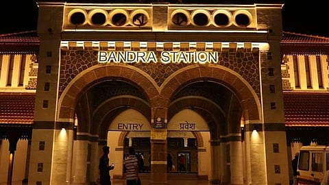 बांद्रा स्टेशन