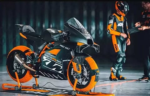 2023 KTM 250 Adventure 