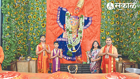 Tehsildar and Trustee Bandu Kapse during the second garland of Adimaye's Chaitrotsav with attractive floral arrangements and consort Panchamrit Mahapuja.