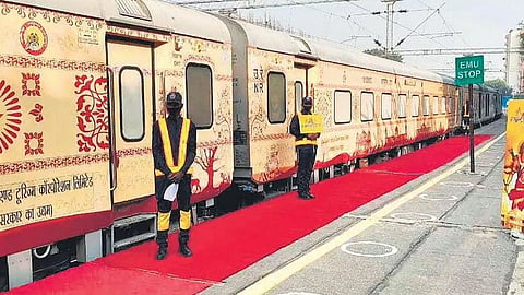 bharat gaurav train