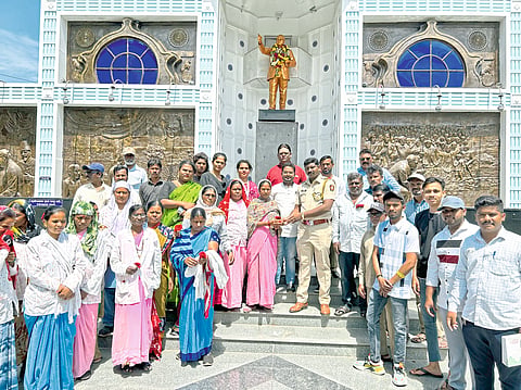 अभिवादन, सन्मान अन् बक्षिस वितरण