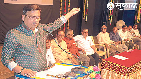 Actor Sharad Ponkshe speaking at a lecture organized by the public library on Monday.