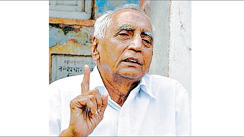 Dr. baba Adhav