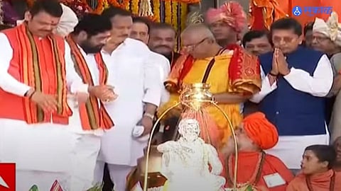 Shiv Rajyabhishek 2023: छत्रपतींच्या मूर्तीचे मुख्यमंत्र्यांच्या हस्ते पूजन संपन्न, फडणवीस, उदयनराजे,राज ठाकरे उपस्थित