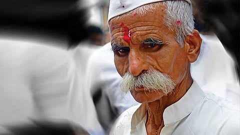 sambhaji bhide on mahatma gandhi  Case registered in Amravati Congress agitation  