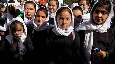 80 Primary School Girls Poisoned