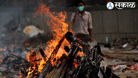 A family in Kojabi Chak, Nagbhid taluka, was forced to bury their relative after failing to get firewood for cremation from the forest depot.