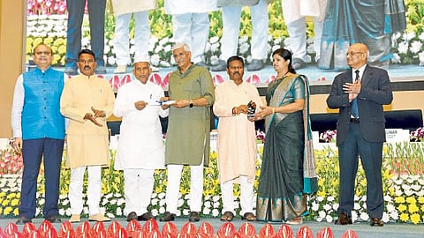 Maharashtra honored with three National Water Awards Malkapur Satara Kadegaon in Jalna ndian Jain Association 