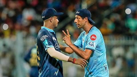 Ashish Nehra Football Style Coaching
