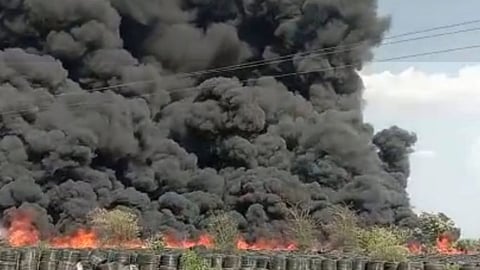 wardha fire news