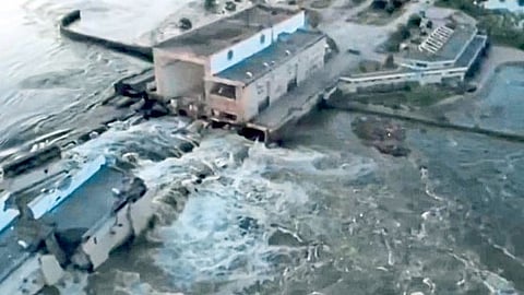ukraine accuses russia of blowing up nova kakhovka dam near kherson
