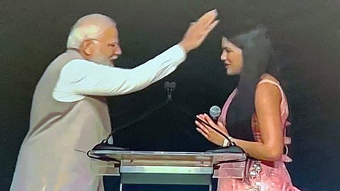 riya pawar sing american nation anthem pm modi appreciation pune