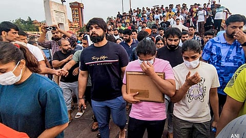 Wrestlers Protest 1983 World Cup winning cricket team 