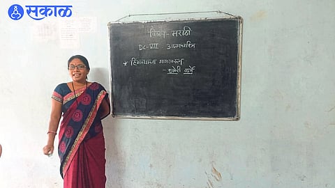 Ashwini Mali while teaching in a class in a women's college.
