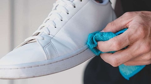White Shoes 