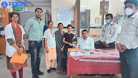 While saying farewell to the girl who was in a state of death, Dr. Satyawan More etc.
