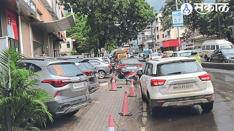 Problem of unauthorized parking file photo