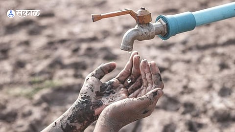 water crisis 13 wadi including 16 villages are currently supply water through 28 tankers Jayakwadi Dam