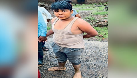 vidarbha flood news drwoned youth safe monsoon heavy rain ndrf telhara
