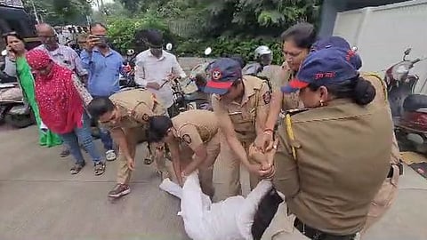 Eunuch Agitation