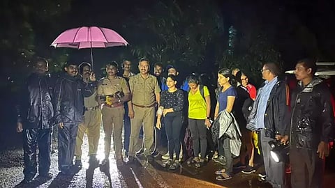 Sawantwadi Goa tourist Banda Police