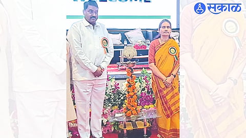 MLA Dilip Bankar and Union Minister of State for Health Dr. Bharti Pawar