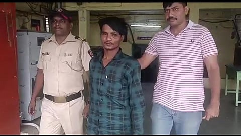 kalyan railway police arrested three person for steal money theft case crime mumbai