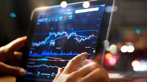 today share market update sensex falls for 3rd day sheds 542 pts on weak global cues nifty below 