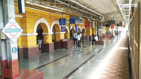 ahmednagar railway station redevelop  Amrit Bharat Station Scheme  93 cr fund politics